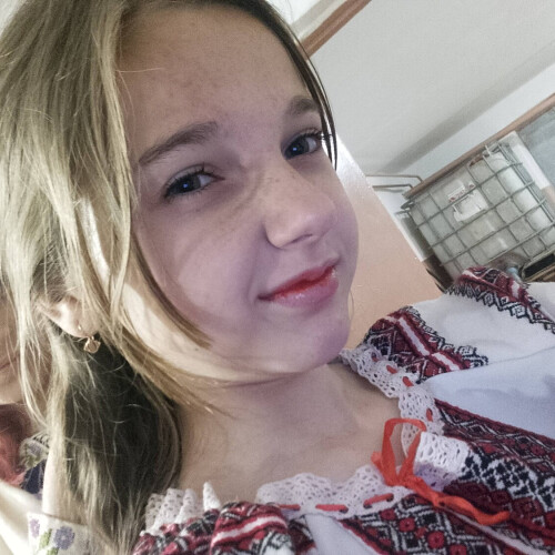 Олена