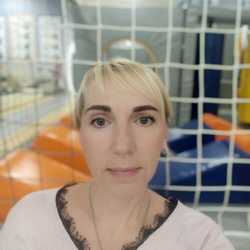 Олена