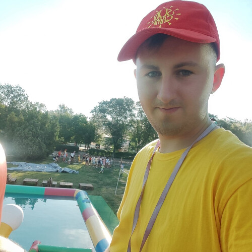 Андрій